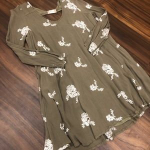 Altar’d State long sleeve dress with pockets